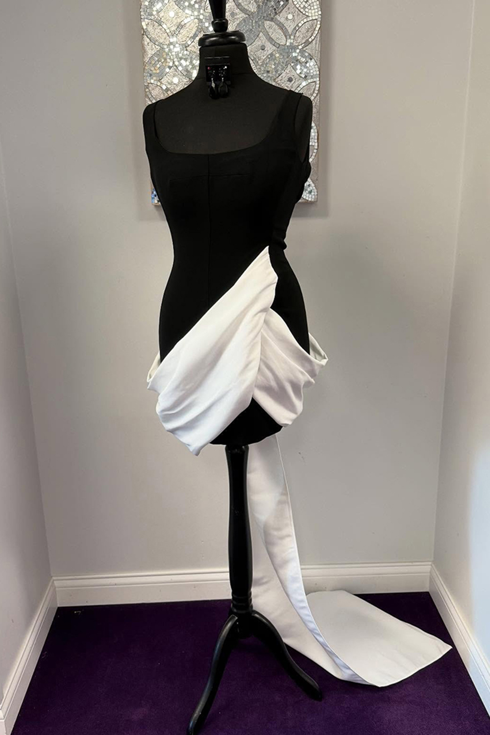 Black Square Neck Satin Tight Short Homecoming Dress with Cape