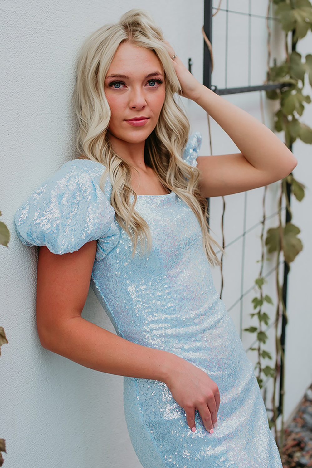 Sparkly Light Blue Sequin Square Neck Tight Puff Sleeves Short Homecoming Dress