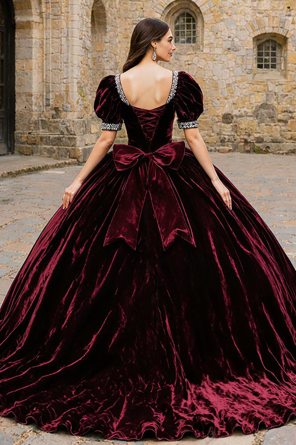 Sparkly Burgundy Velevt Square Neck Princess Beaded Quinceanera Dress with Sleeves