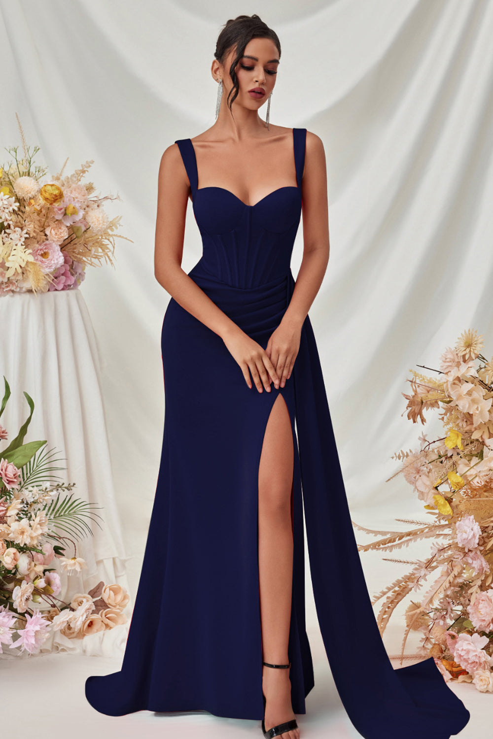 Classic Black Mermaid Long Mermaid Prom Dress with Side Cape