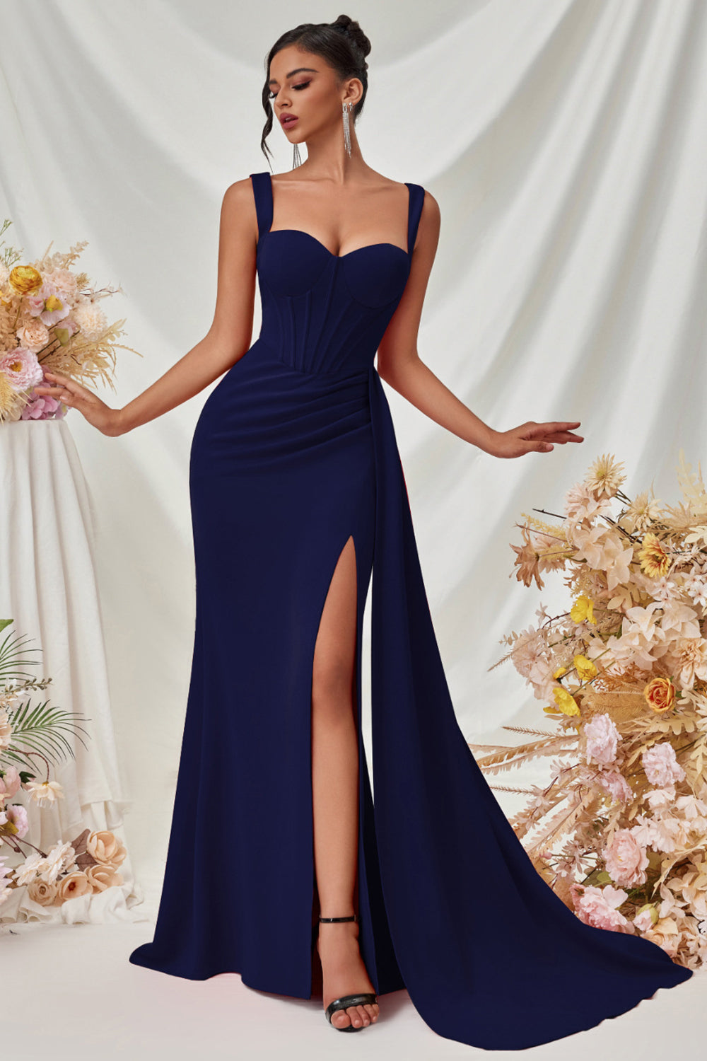 Classic Black Mermaid Long Mermaid Prom Dress with Side Cape