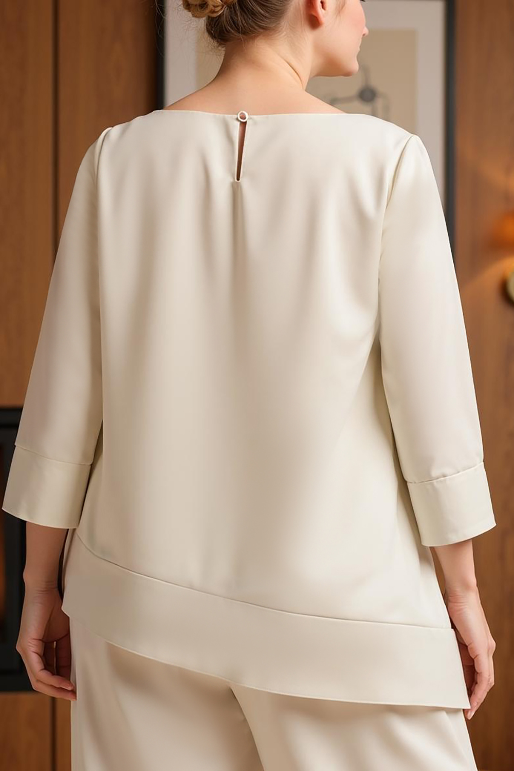 Apricot Satin Bateau Neck 2-Piece Mother of the Bride Pant Suits with Sleeves