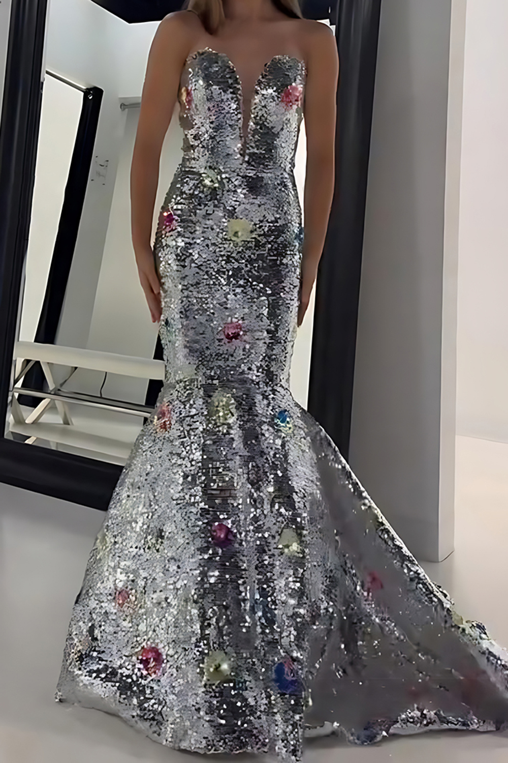 Sparkly Silver Mermaid Sequin Strapless Long Prom Dress