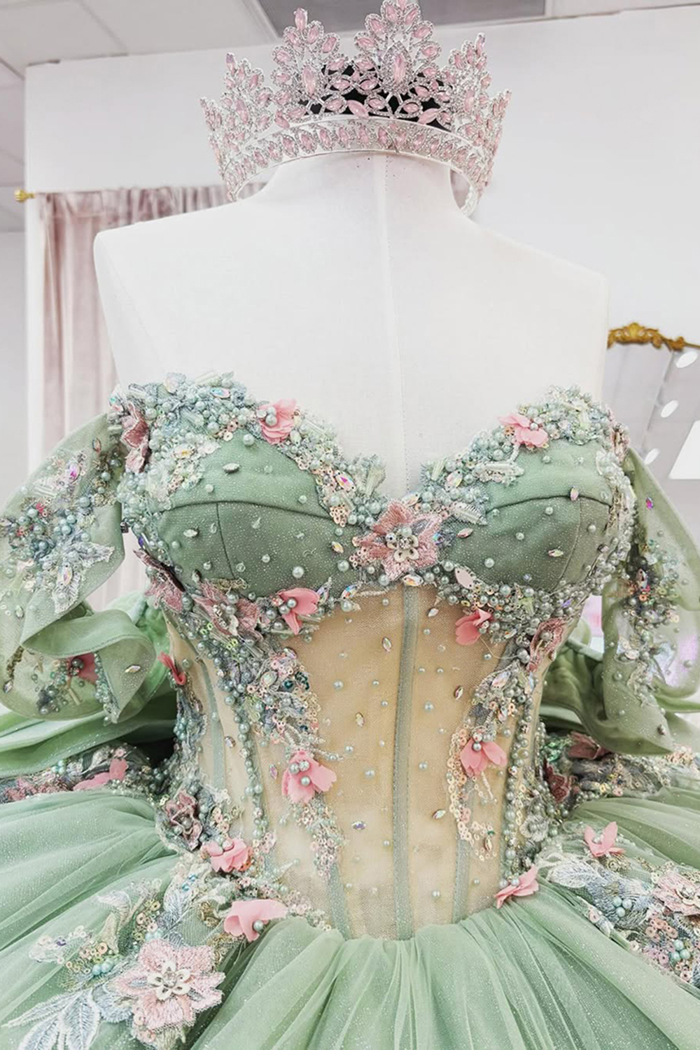 Sparkly Green Sweetheart Corset Ball Gown Floral Beaded Quinceanera Dress with Appliques