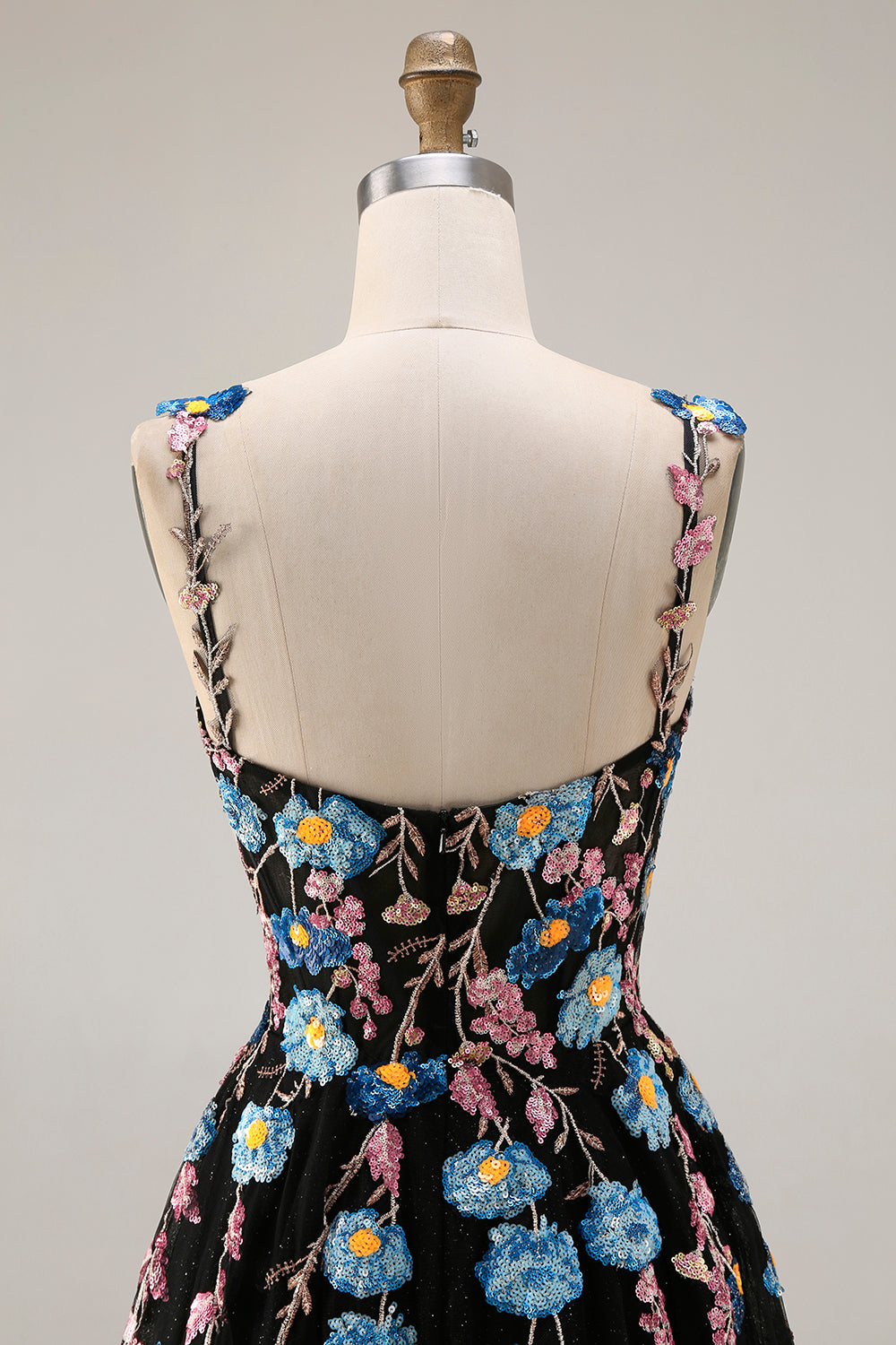 Floral Black A Line Spaghetti Straps Long Tulle Prom Dress with Embroidery