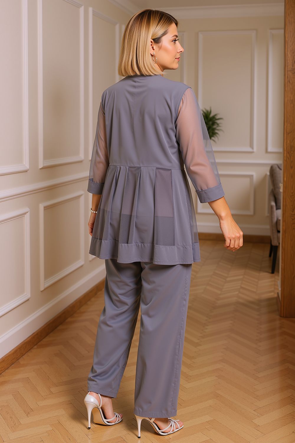 Sparkly Black Beaded Boat Neck 3 Piece Mother of the Bride Pant Suits with Jacket