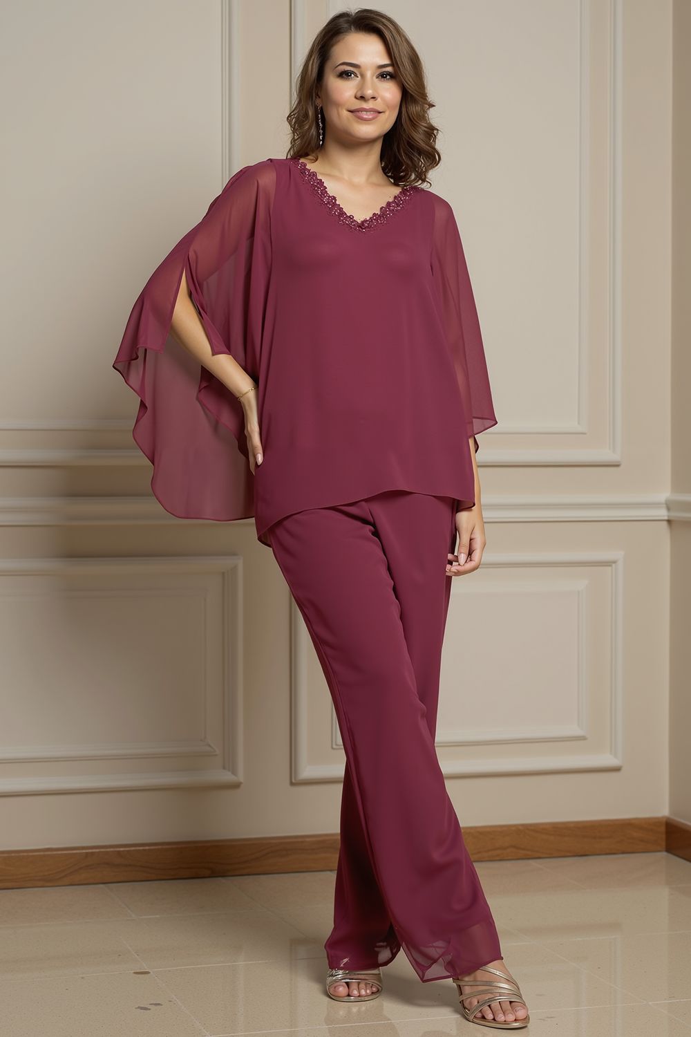 Sparkly Black Beaded V-Neck 3 Piece Mother of the Bride Pant Suits with Cape