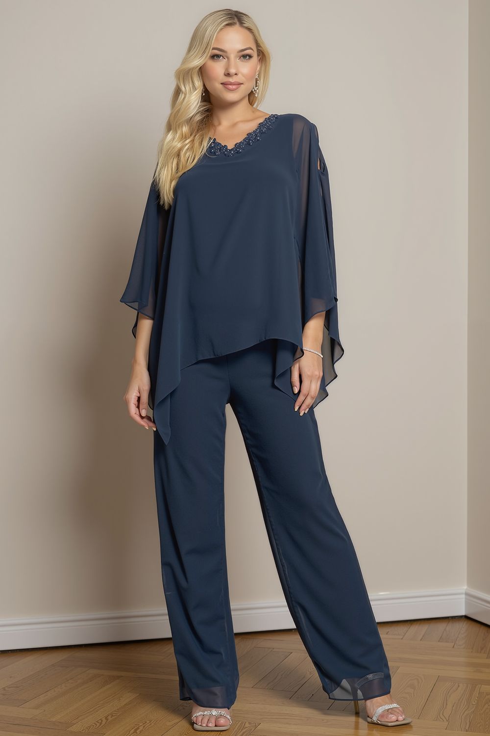 Sparkly Black Beaded V-Neck 3 Piece Mother of the Bride Pant Suits with Cape