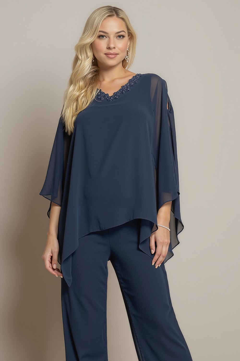 Sparkly Black Beaded V-Neck 3 Piece Mother of the Bride Pant Suits with Cape