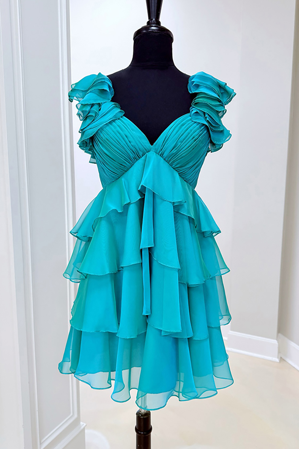 Peacock Green Floral V-Neck Tiered Short Prom Dress with Ruffles