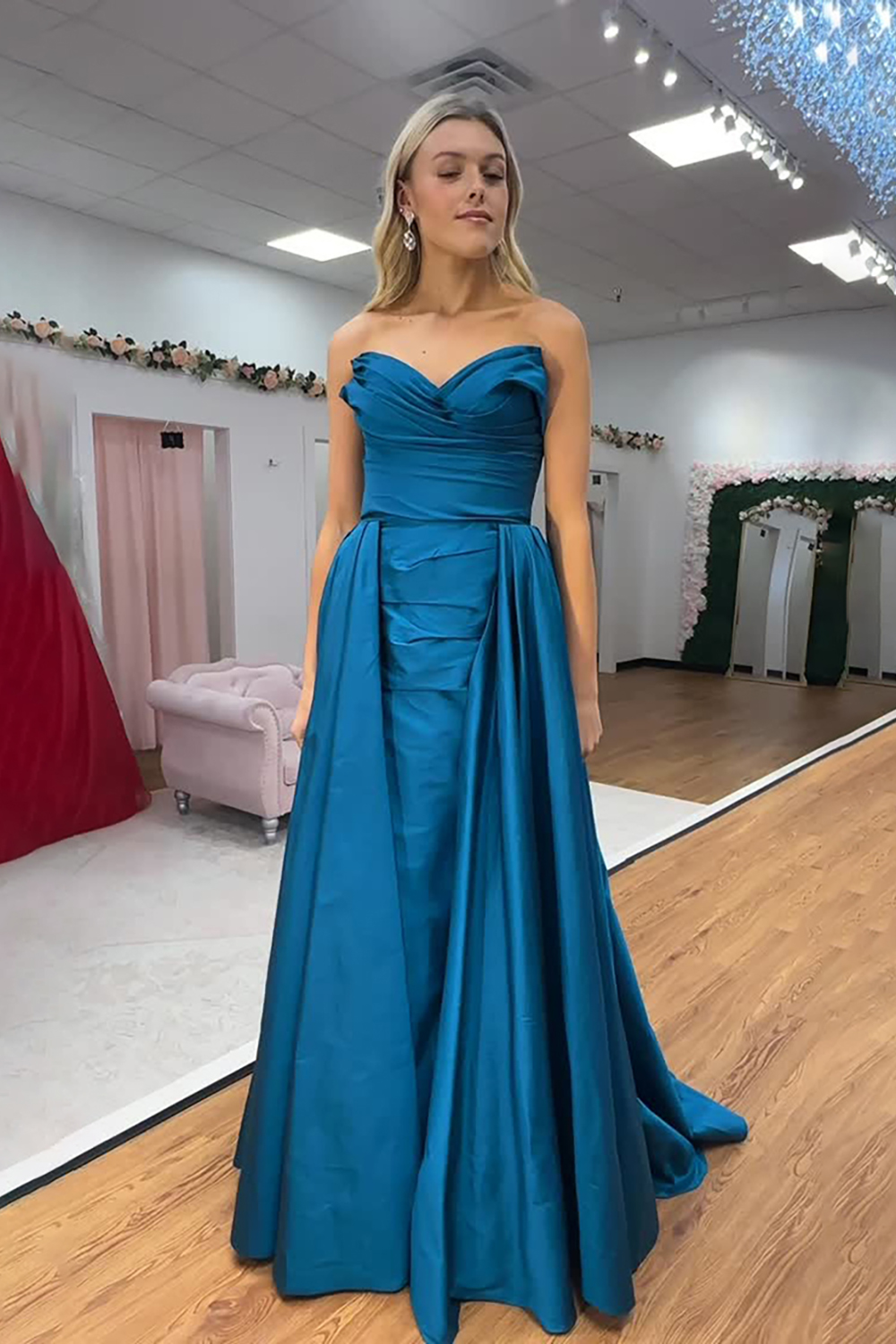 Blue Sweetheart Mermaid Long Prom Dress with Cape