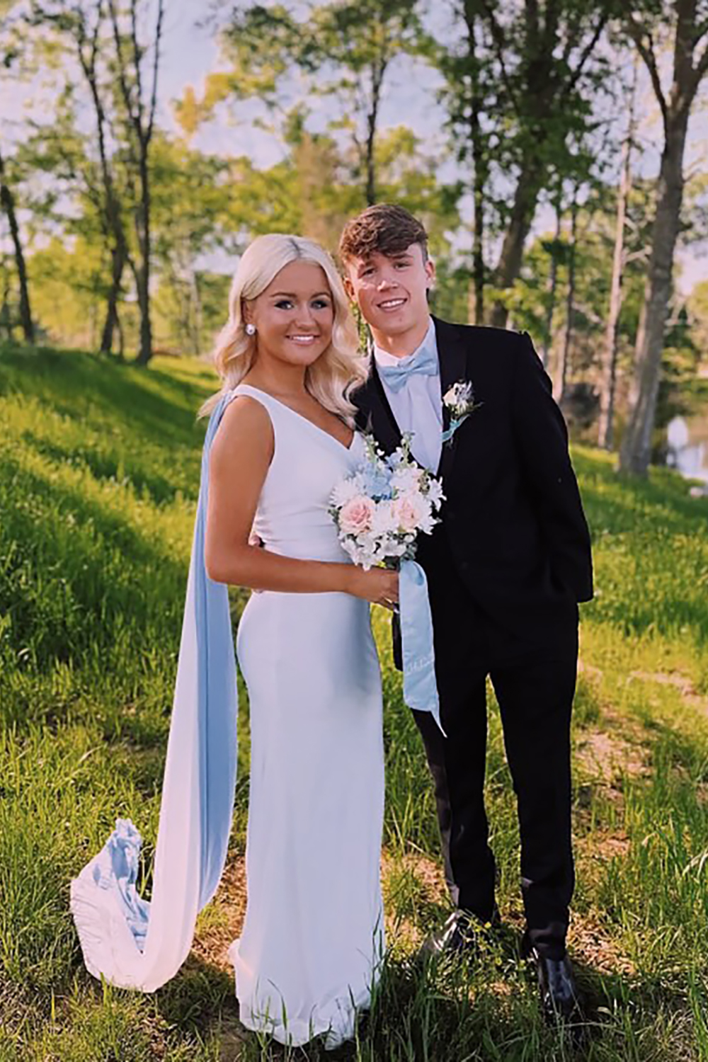 White V-Neck Long Wedding Dress with Cape