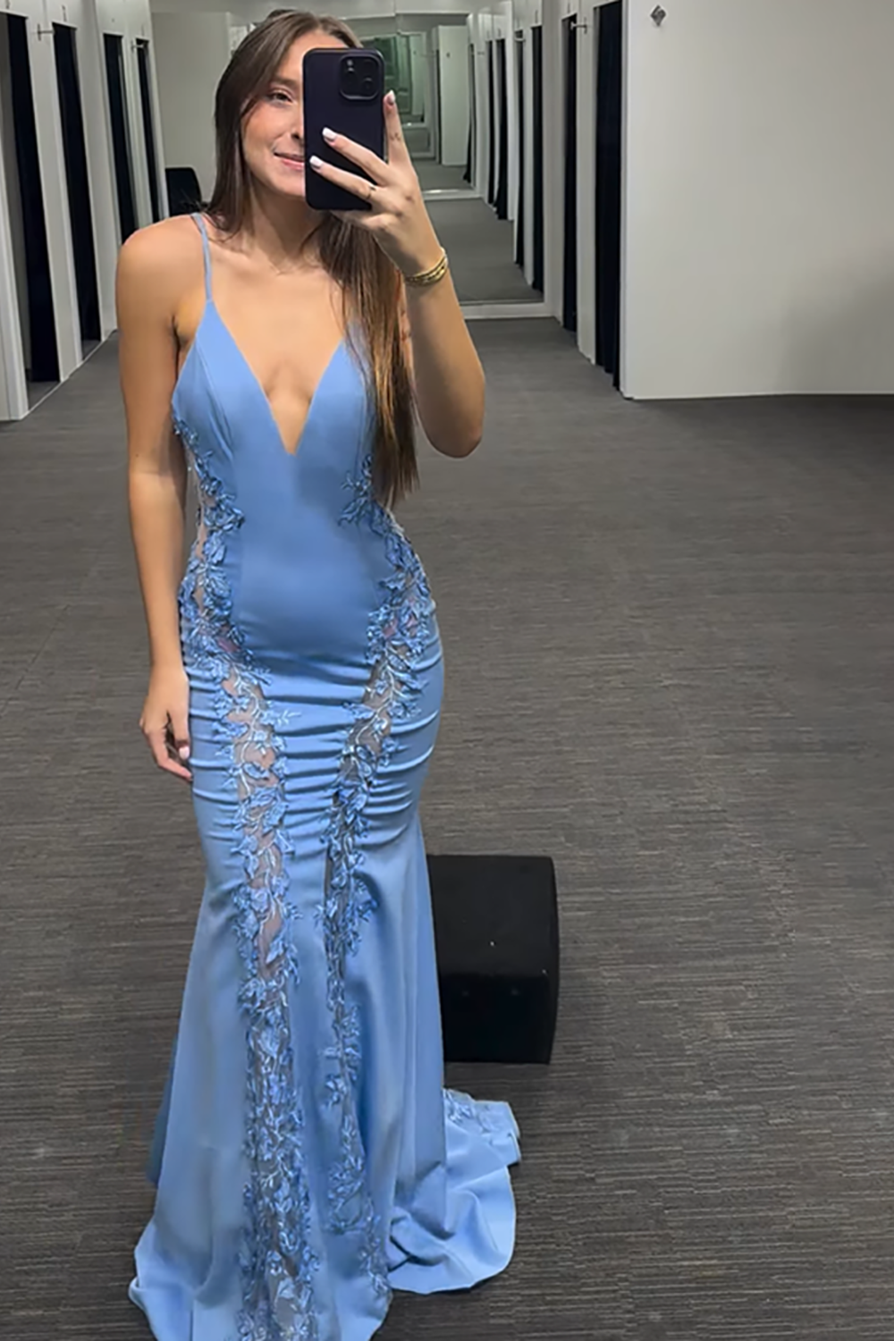 Blue V-Neck Mermaid Long Prom Dress with Appliques