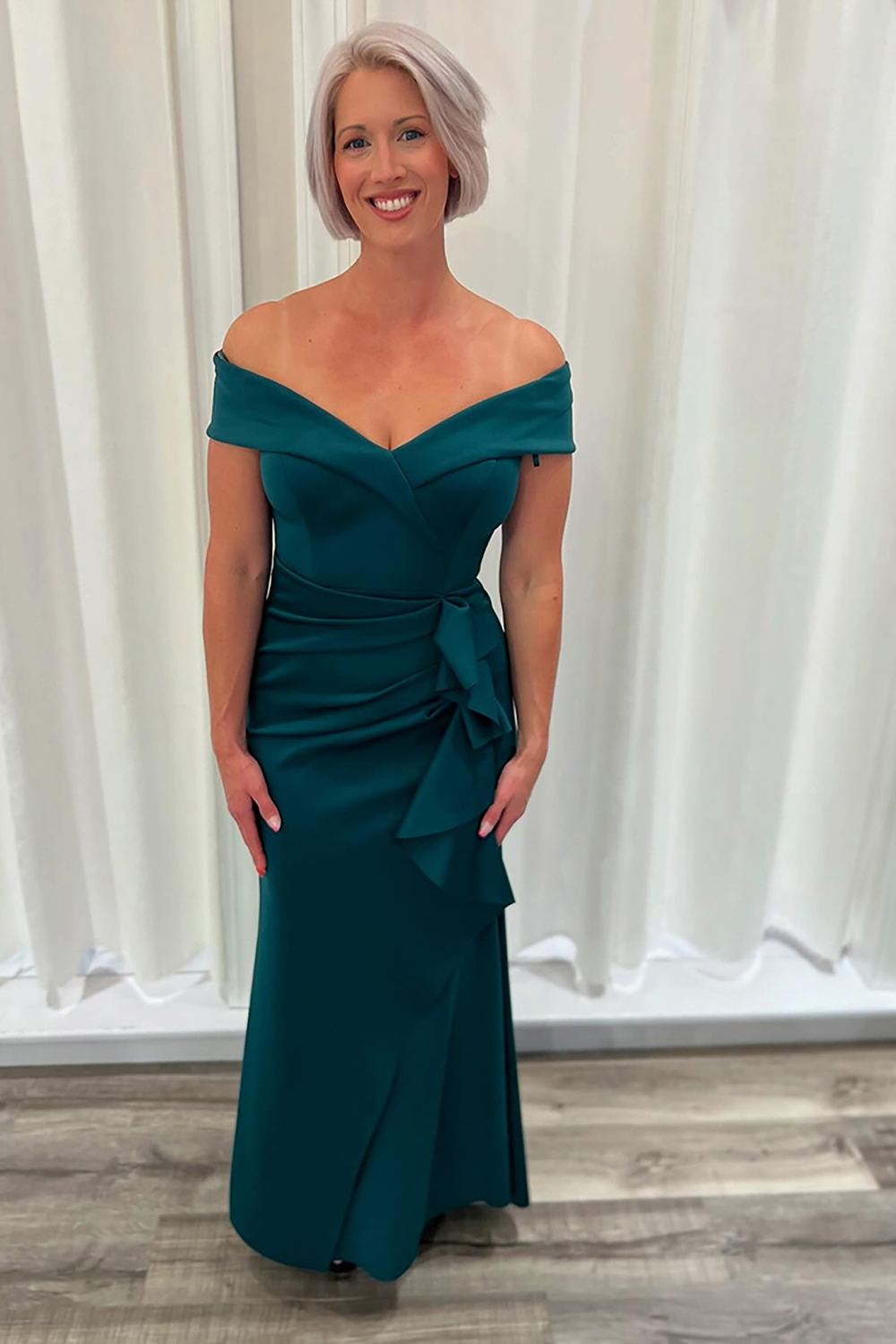 Dark Green Mermaid Satin Off the Shoulder Long Mother of the Bride Dress