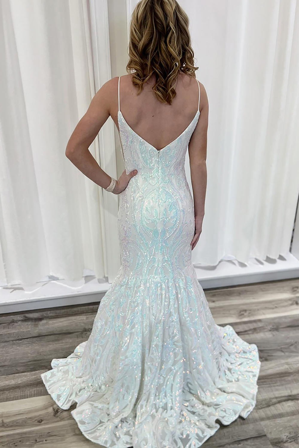 Sparkly White Sequins Mermaid V-Neck Long Prom Dress