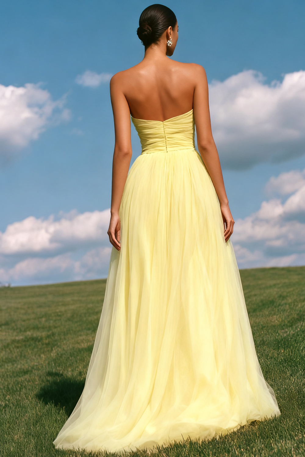 Light Yellow Sweetheart A-Line Long Tulle Prom Dress