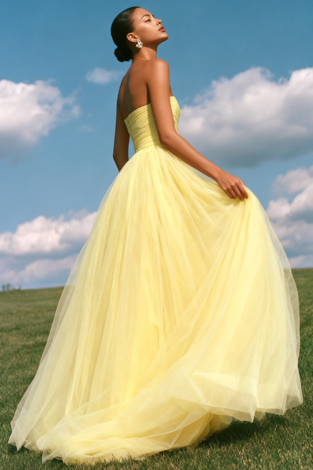 Light Yellow Sweetheart A-Line Long Tulle Prom Dress