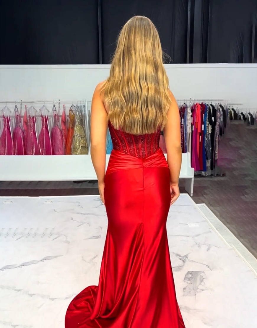 Sparkly Dark Green Sweetheart Mermaid Corset Long Prom Dress with Beading