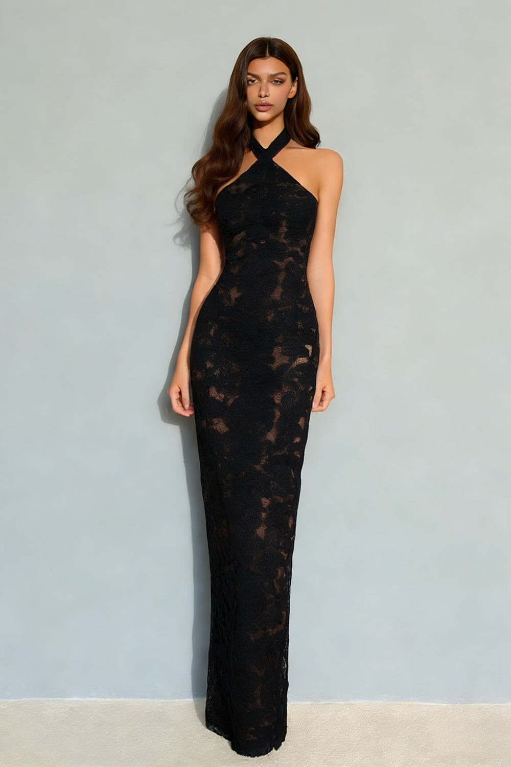 Elegant Black Lace Halter Mermaid Backless Long Formal Dress