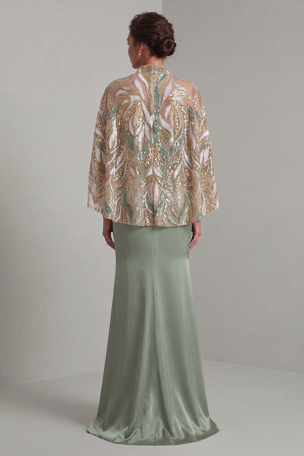 Sparkly Light Green Long Mermaid Sequin Mother of the Bride Dress with Cape