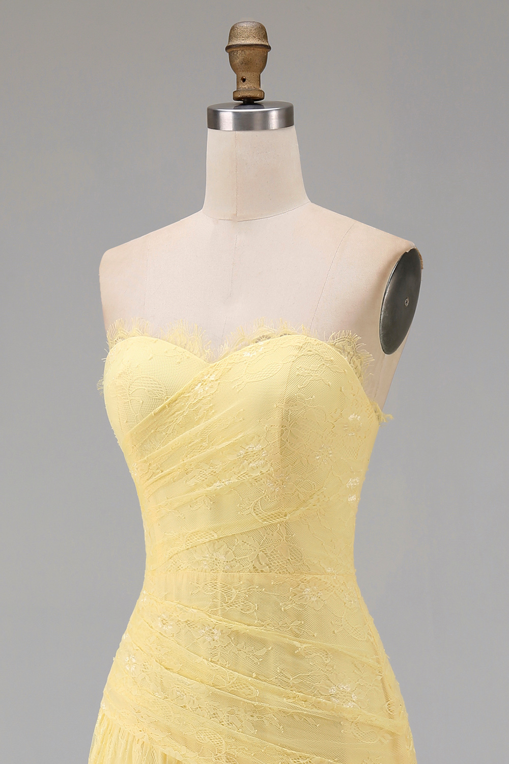 Sweetheart Butter Yellow Floral Lace Long Sheath Ruched Gala Dress