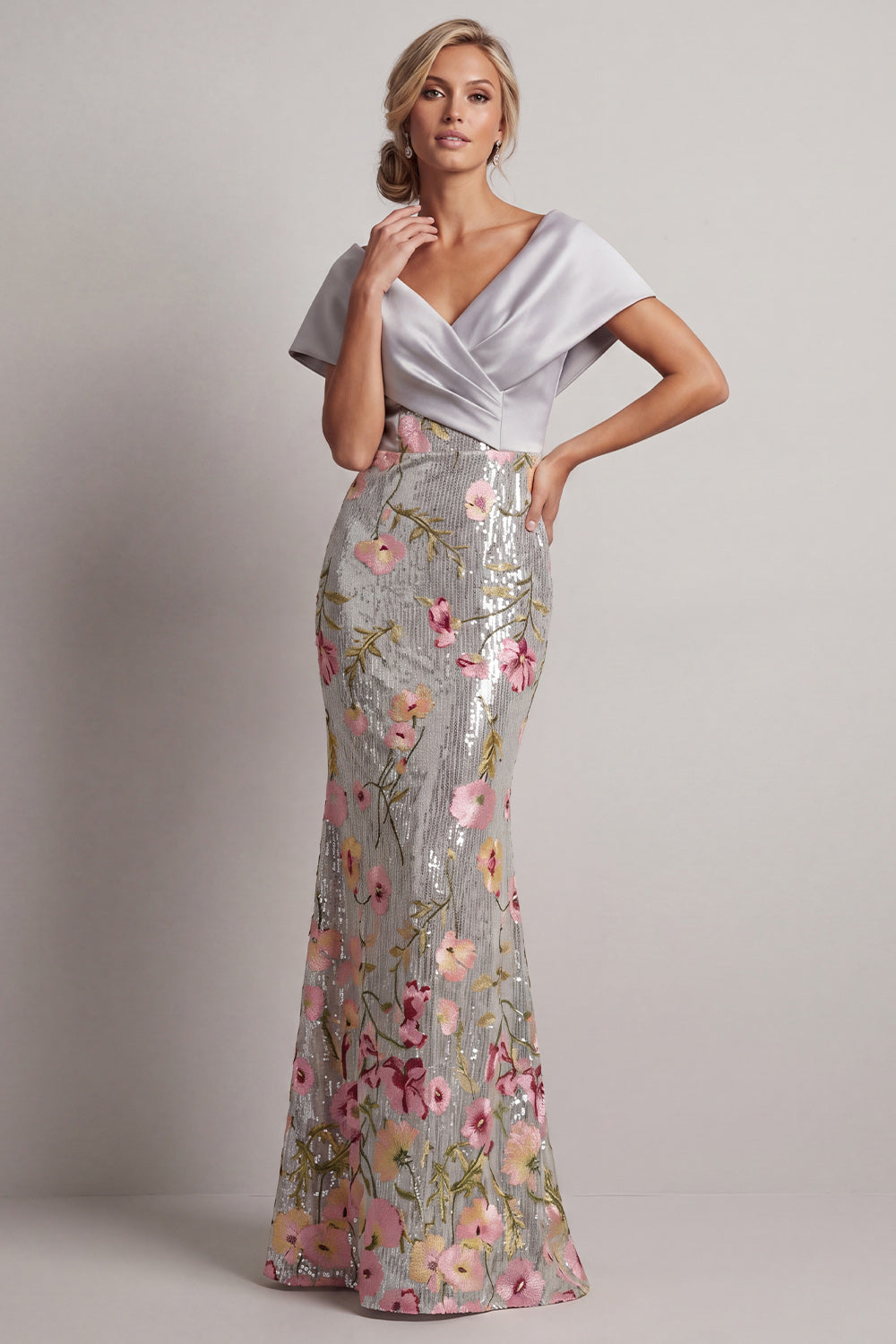 Sparkly Silver V-Neck Sequin Floral Long Mermaid Mother of the Bride Dress