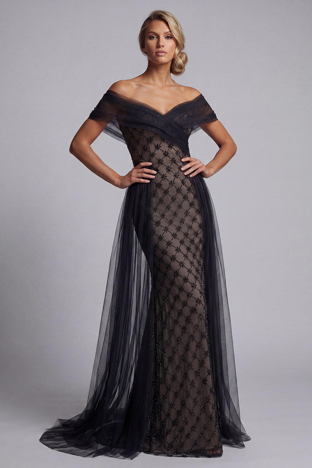 Sparkly Black Mermaid Beaded Long Mother of the Bride Dress with Cape