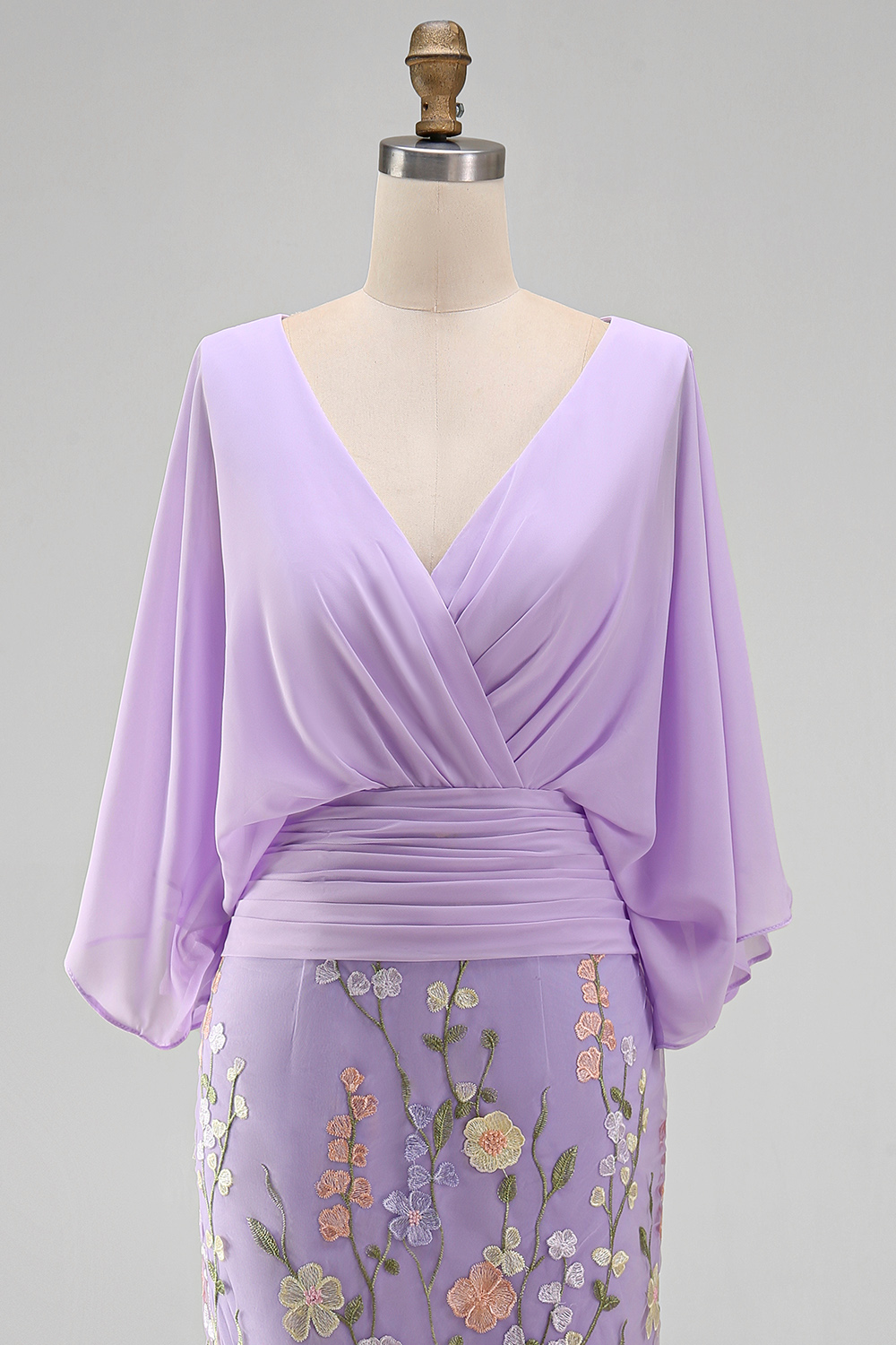Mermaid Champagne Long Floral V-Neck Mother of the Bride Dress with Sleeves