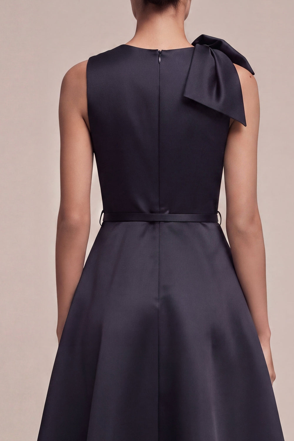 A Line Round Neck Midi Black Cocktail Dress with Bow