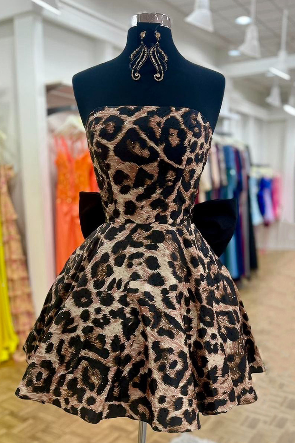 Brown Leopard Print Ruched Strapless A Line Short Homecoming Dress with Bow