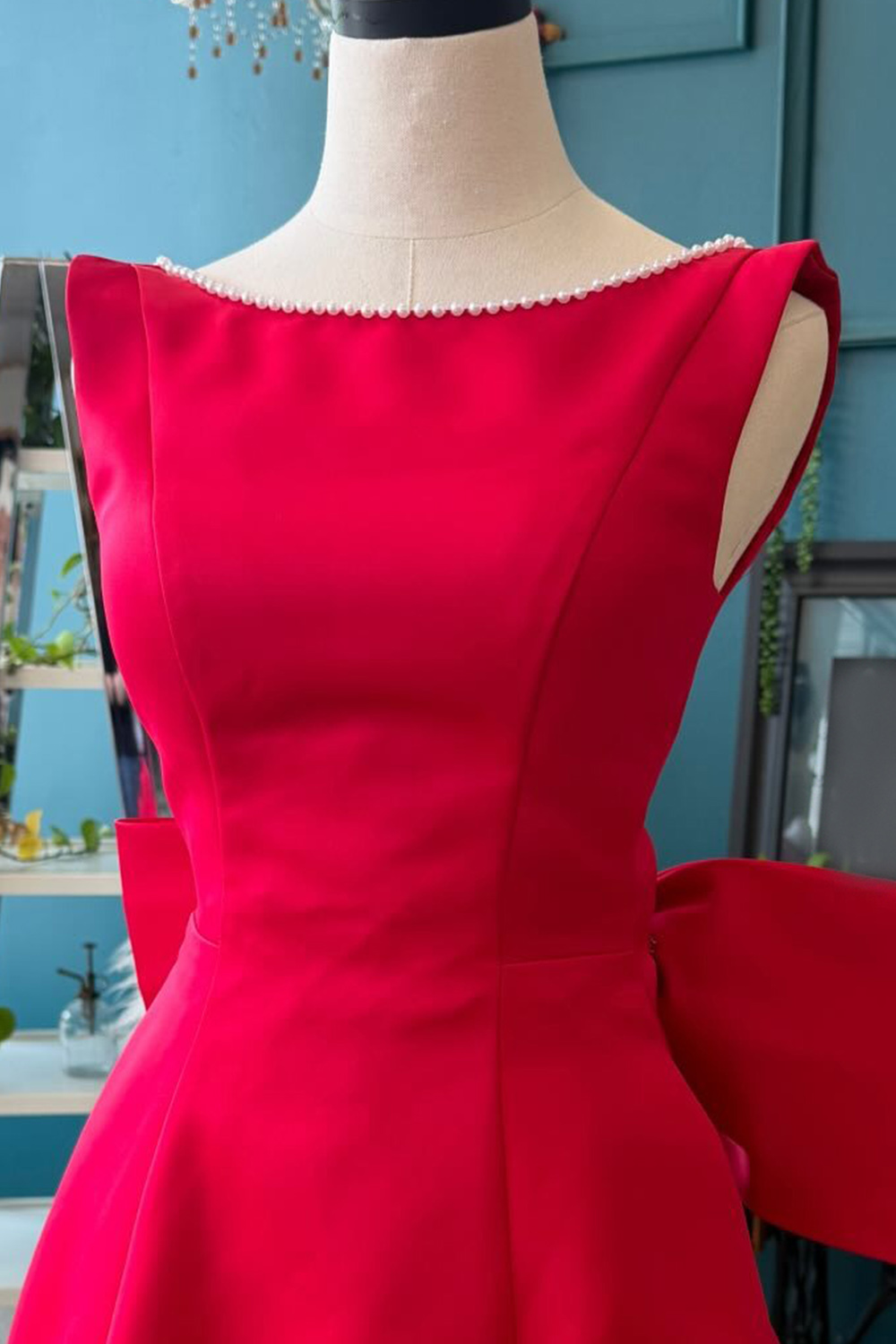 Fuchsia Boat Neck Ruffled Short Homecoming Dress with Pearls