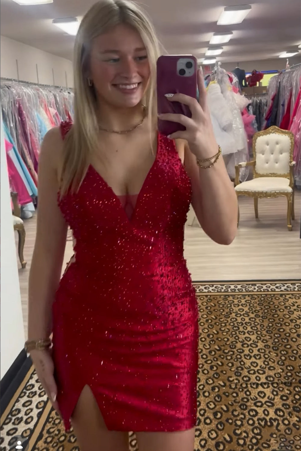 Red Sparkly Short Beaded Homecoming Dress Bodycon V-Neck Cocktail Dress with Slit