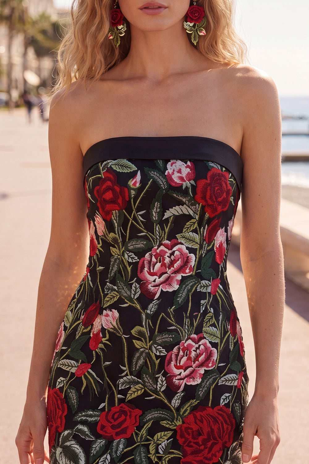 Black Red Flower Strapless Tight Short Homecoming Dress