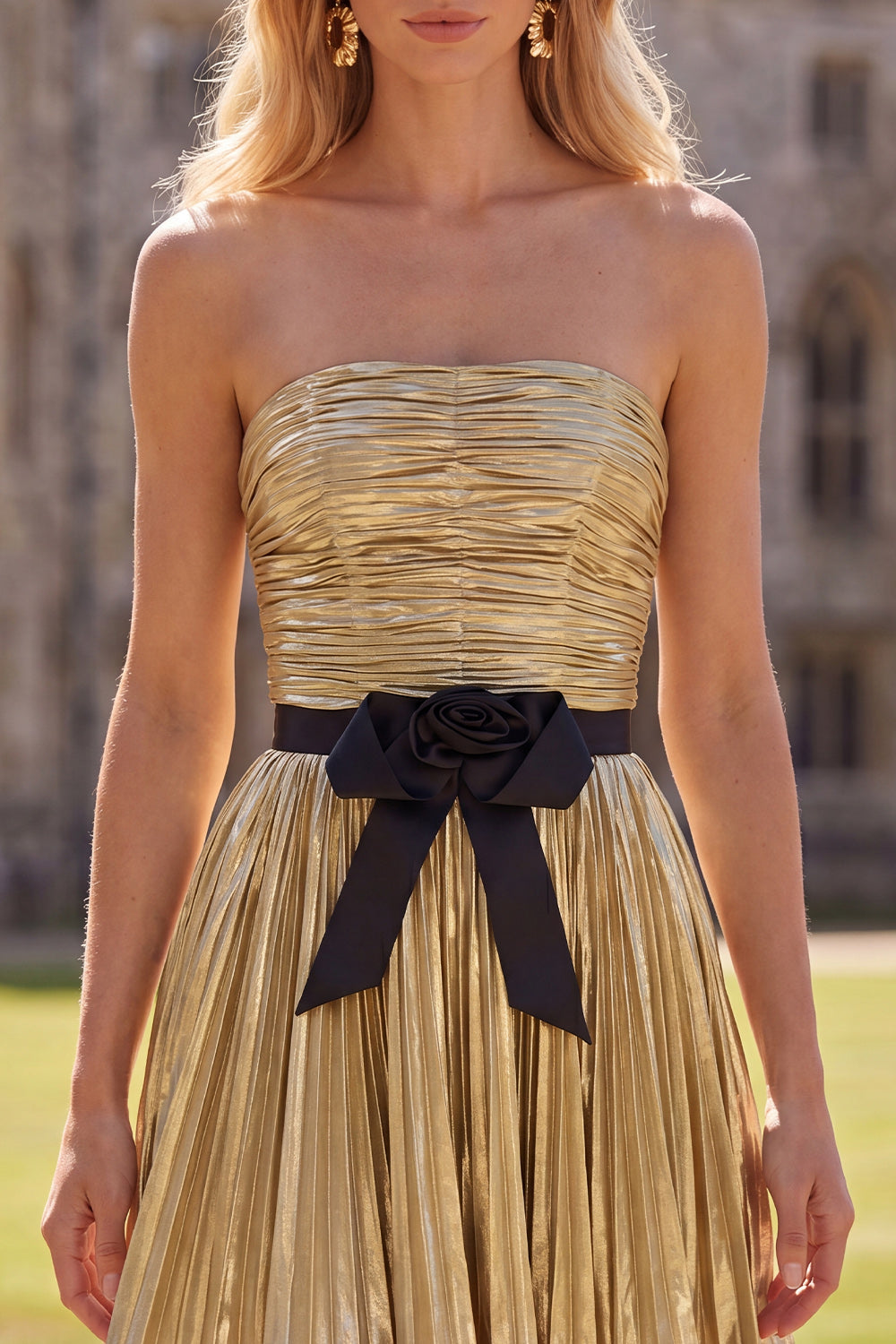 Golden Metallic A-Line Pleated Short Homecoming Dress with Bow