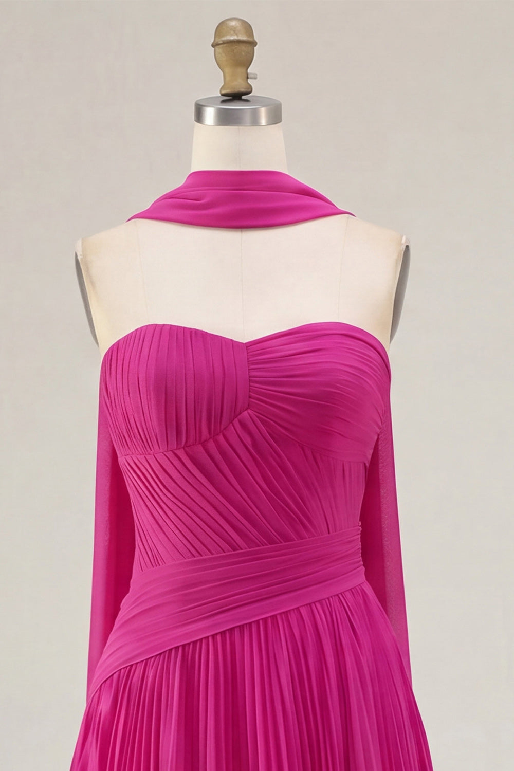 Yellow Pleated A-Line Sweetheart Short Homecoming Dress with Neck Scarf