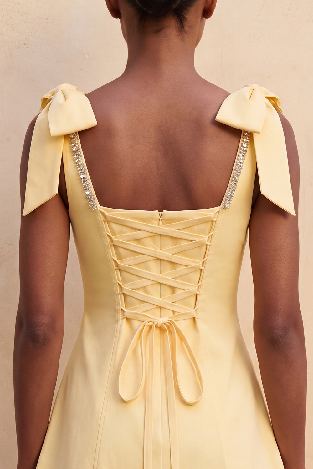 Light Yellow A-Line Scoop Neck Short Homecoming Dress with Bows