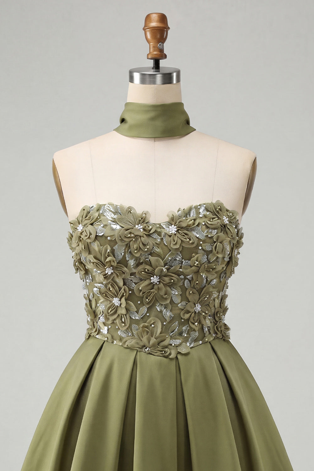 Light Purple Floral Beaded Short A-Line Homecoming Dress with Neck Scarf