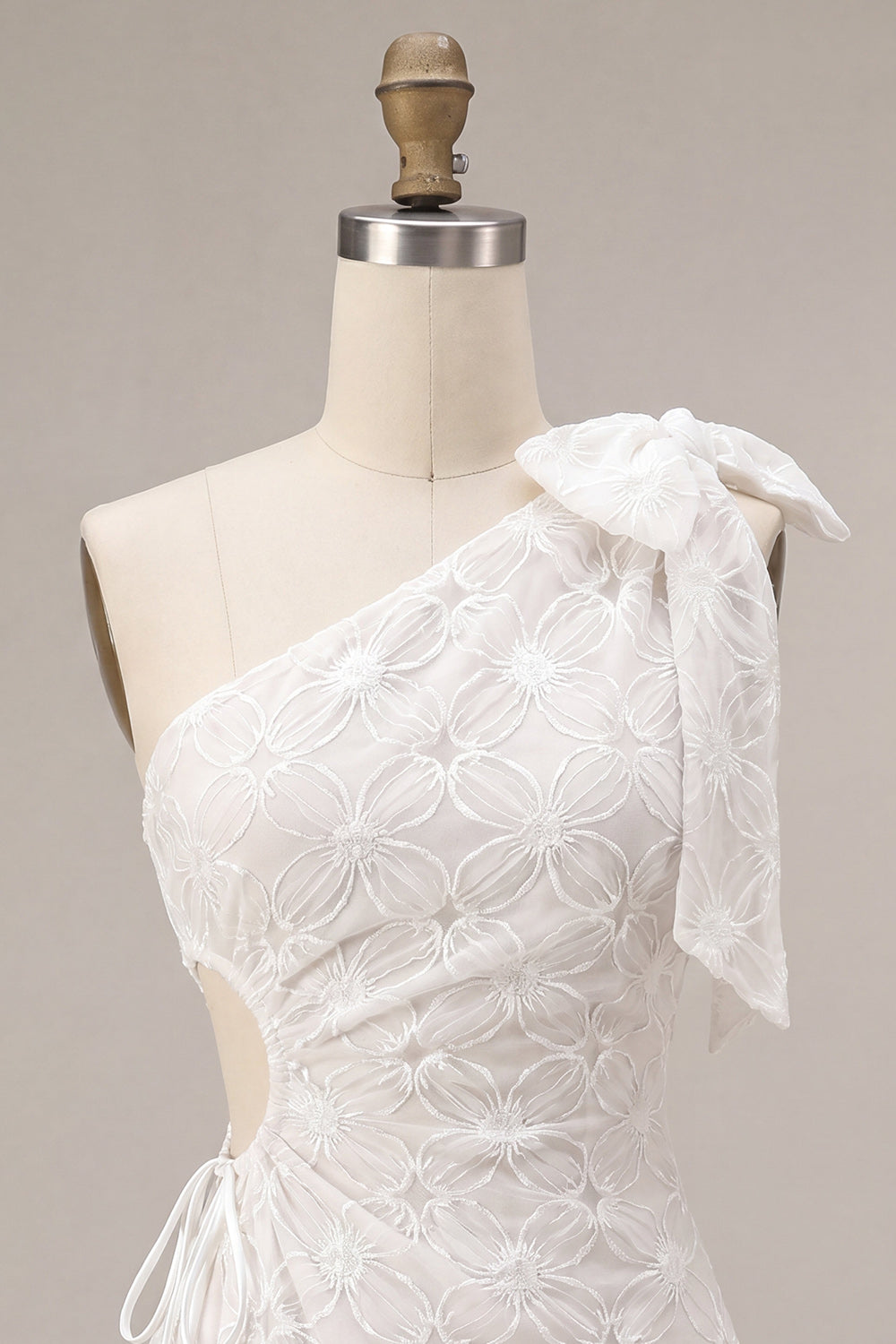 Floral White Tight Short Keyhole Ruched Graduation Dress with Bow