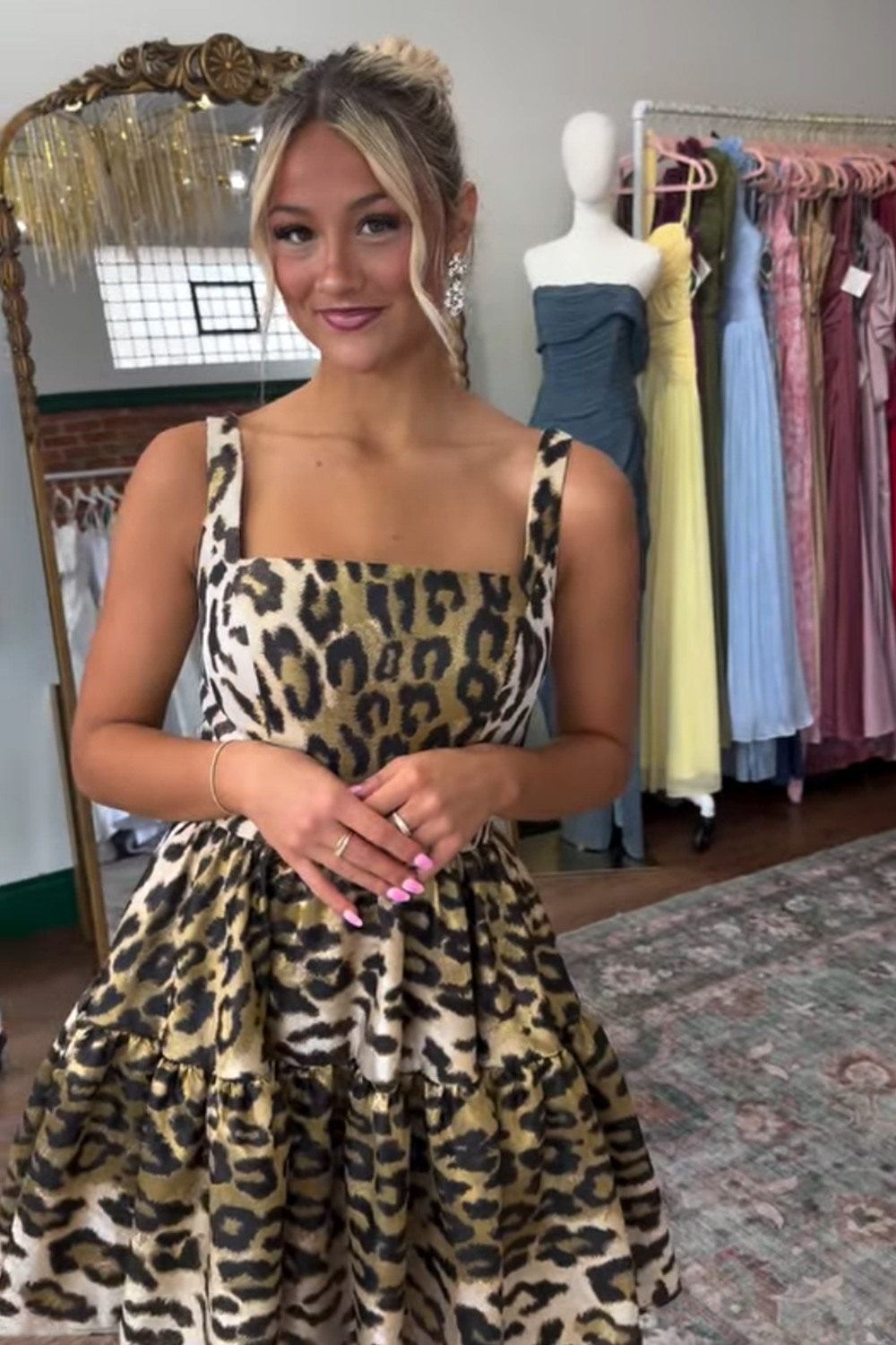 Gold Leopard Printed Short Homecoming Dress A-Line Square Neck Sleeveless Cocktail Dress