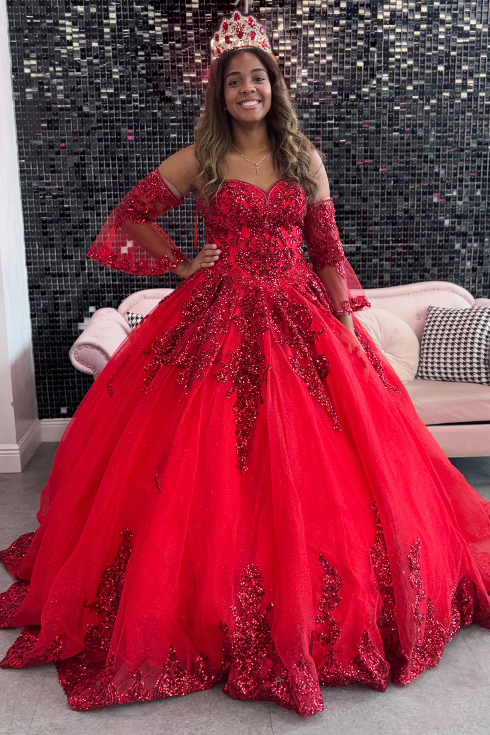 Red Ball Gown Sweetheart Long Quinceanera Dress with Appliques