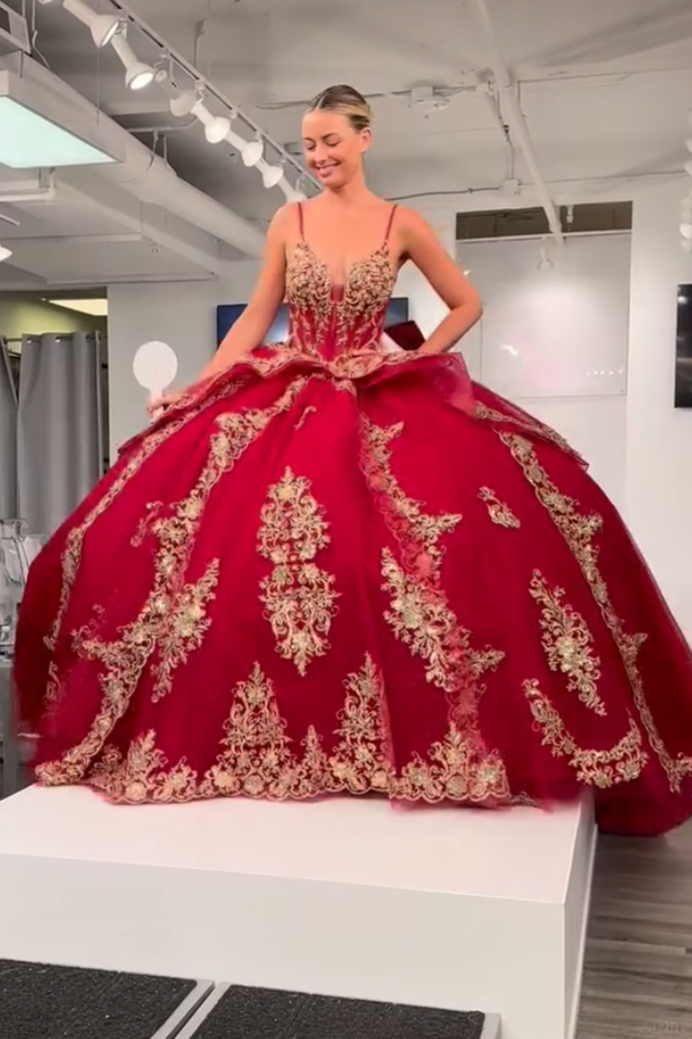 Red Ball Gown Spaghetti Straps Appliqued Long Quinceanera Dress