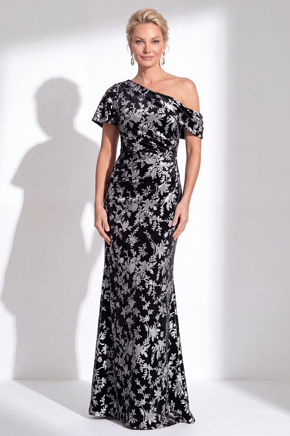 Black Floral One Shoulder Mermaid Long Mother of the Bride Dress
