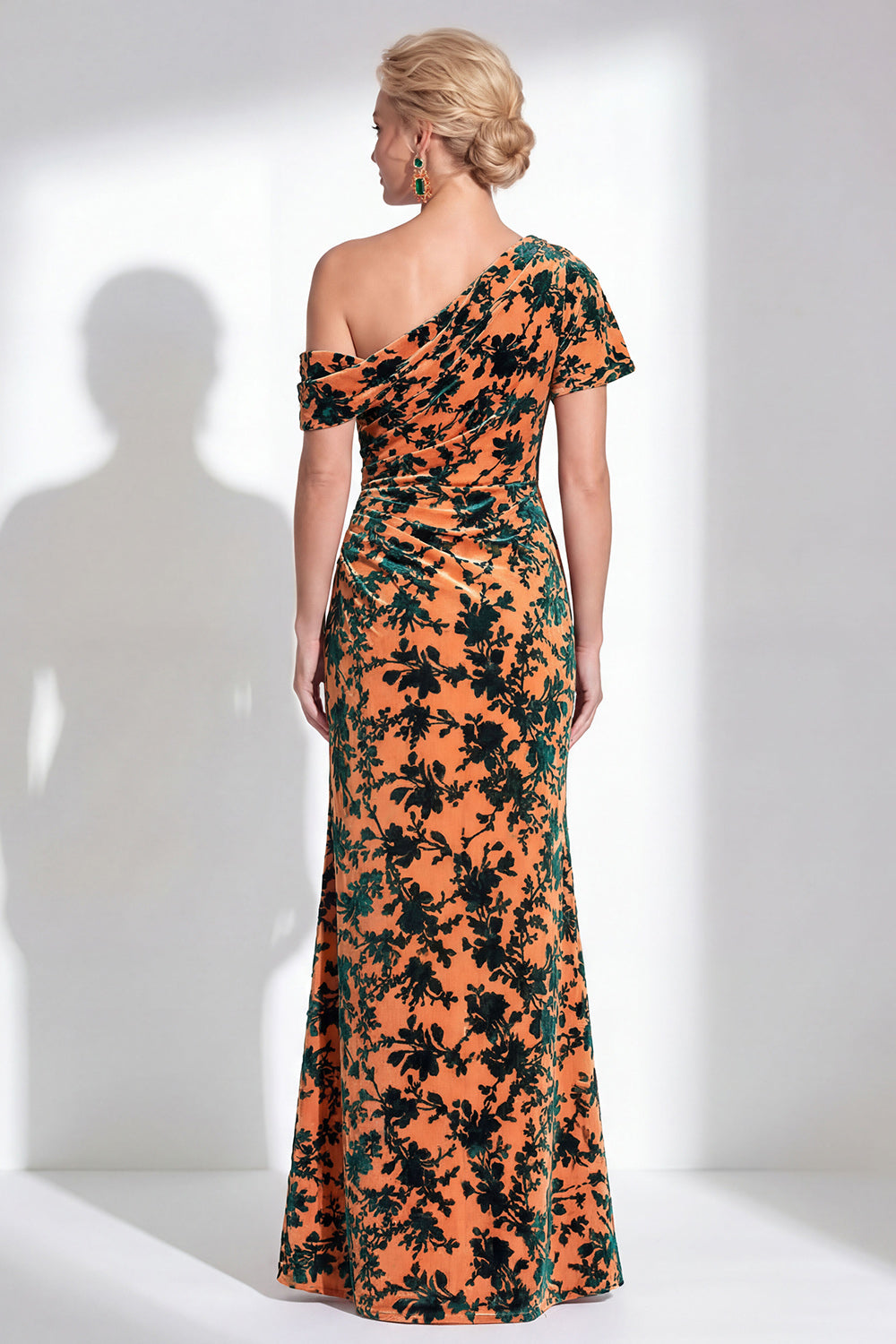 Black Floral One Shoulder Mermaid Long Mother of the Bride Dress