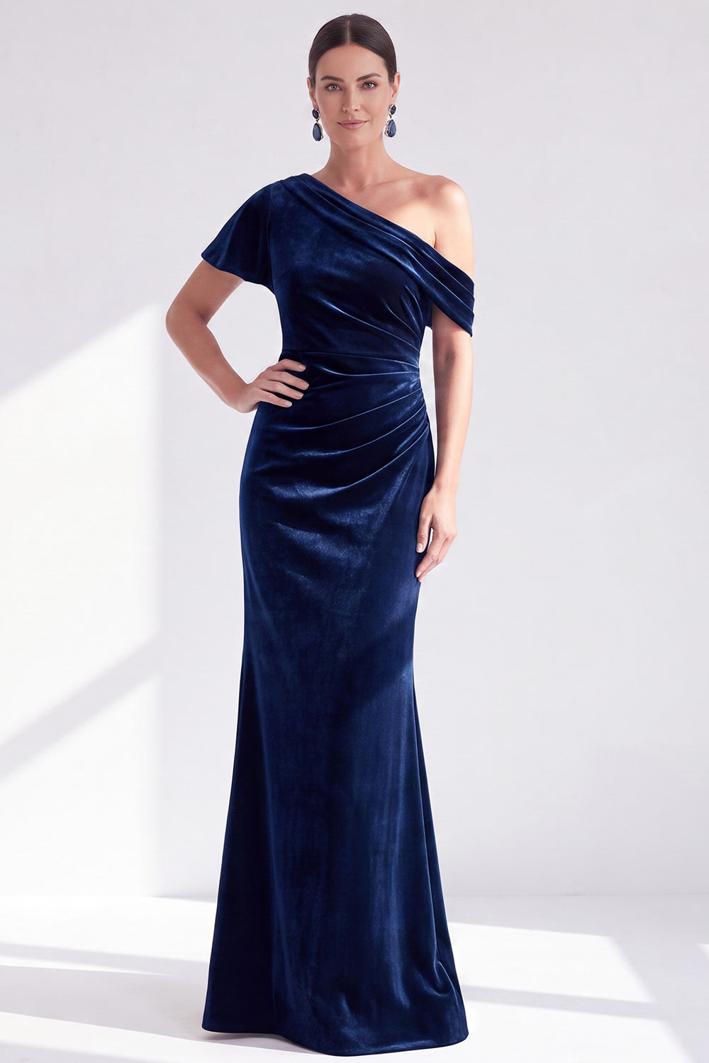 Dark Green Mermaid Velvet Long Mother of the Bride Dress with Sleeve