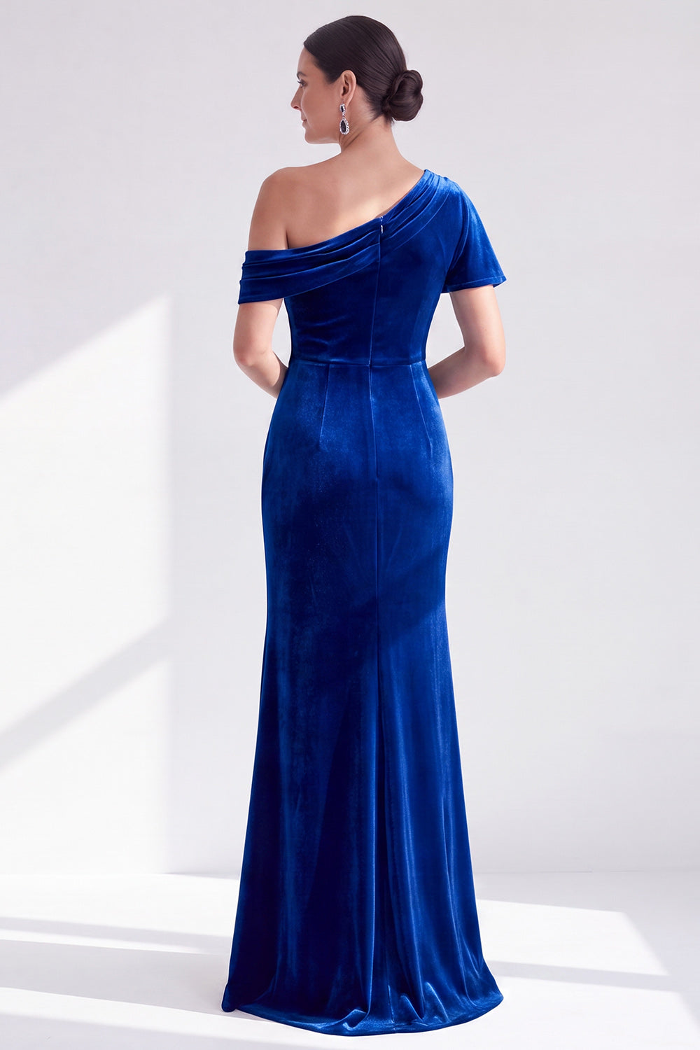 Dark Green Mermaid Velvet Long Mother of the Bride Dress with Sleeve