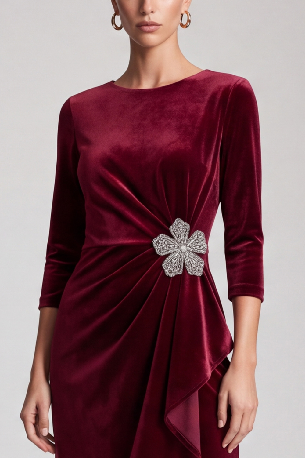 Sparkly Burgundy Ruched Sheath Round Neck Midi Evening Dress with Rhinestones