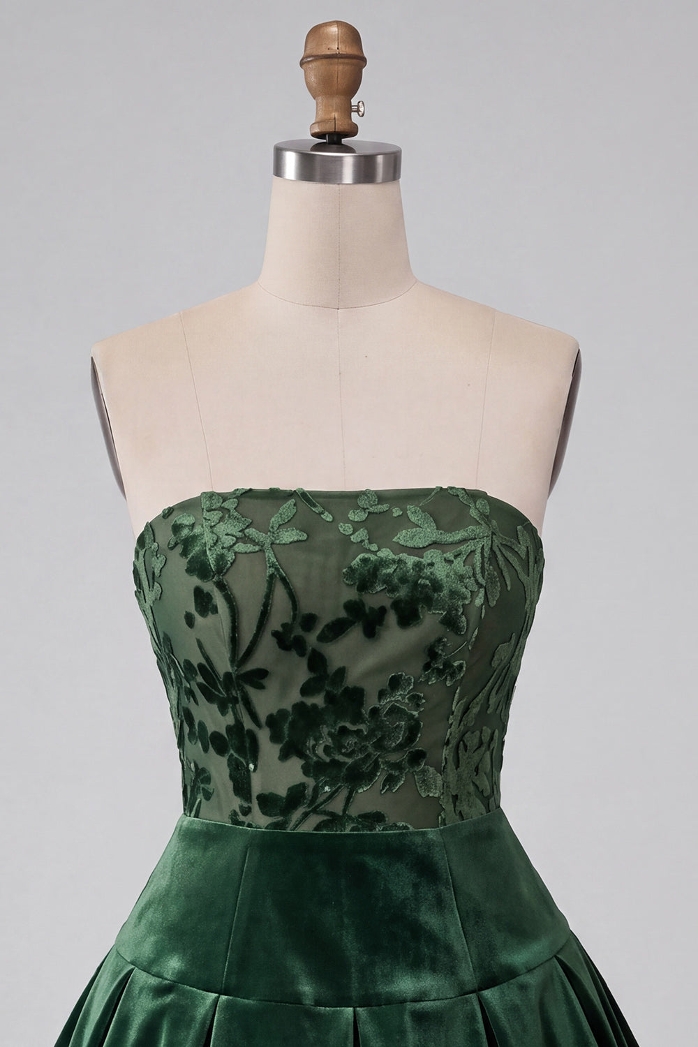 Floral Velvet Dark Green A Line Ruched Short Homecoming Dress
