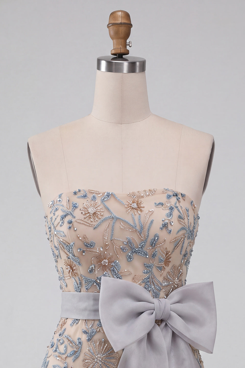 Light Grey Floral Sparkly Beaded Tight Short Homecoming Dress with Bow