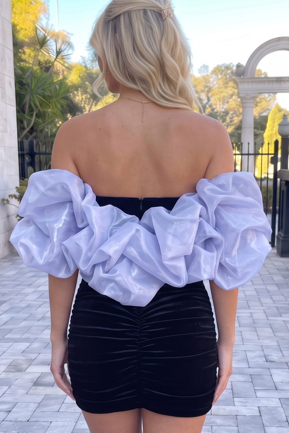 Black Bodycon Sweetheart Ruched Short Homecoming Dress with Puff Sleeves