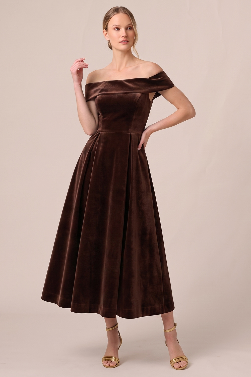 Burgundy A-Line Off the Shoulder Velvet Midi Holiday Party Dress